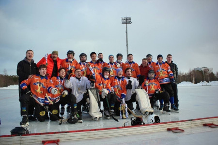 Финал чемпионата Мурманской области по хоккею с мячом: победа команды «Строитель» из Мурманска