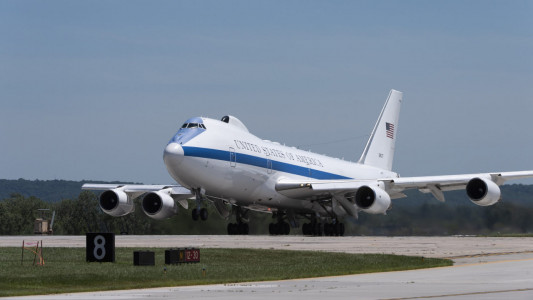 Спасение от «Судного дня»: США разрабатывают новый самолет для ядерной войны — не поскупились на 13 млдр долларов