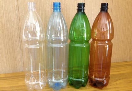 По выходным всегда жгу пластиковую бутылку: гениальное изобретение, помогающее в быту — сэкономит немало денег