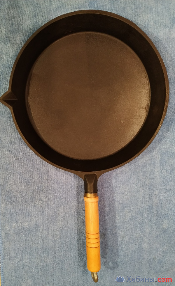Чугунная сковорода новая со съёмной ручкой, диаметр 24 см