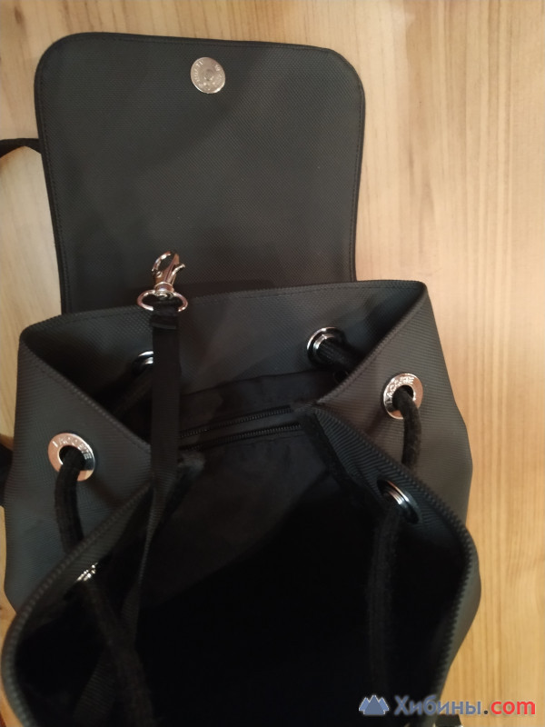 Женский чёрный рюкзак Lacoste