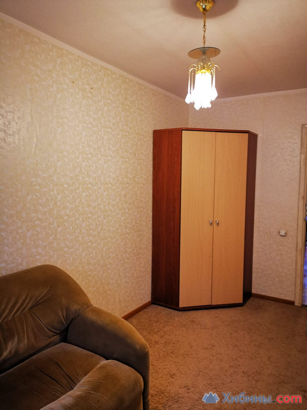 Продам 3-комнатную квартиру кирпичный дом