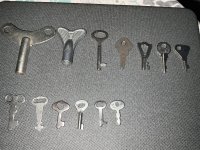 Коллекция маленьких ключей