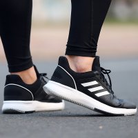 Adidas Courtsmash 46 р