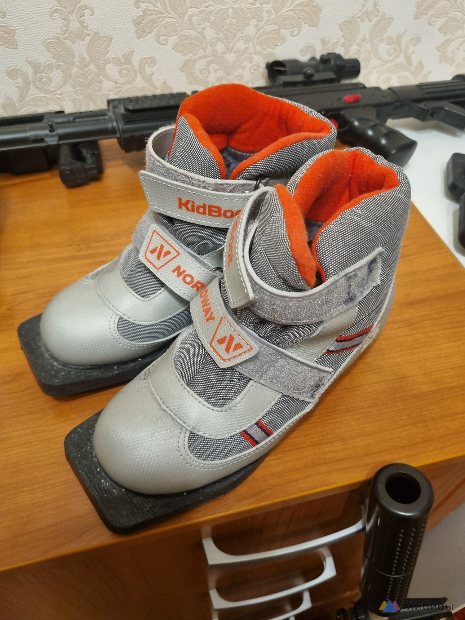 Лыжные ботинки 35 р