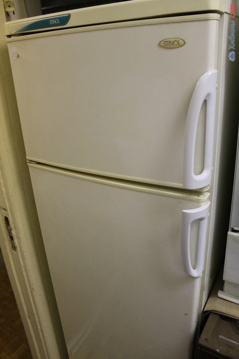 холодильник Stinol морозилка сверху