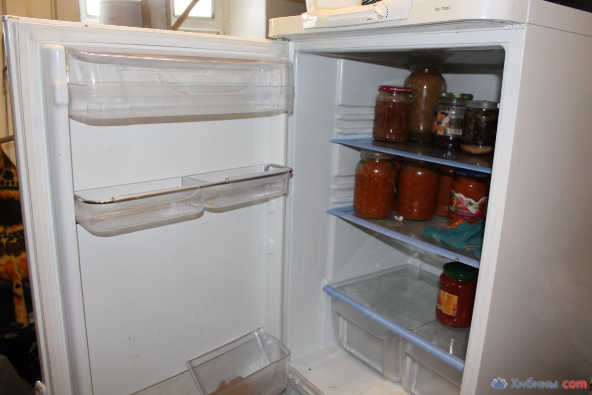 холодильник Indesit no frost морозилка снизу 170см