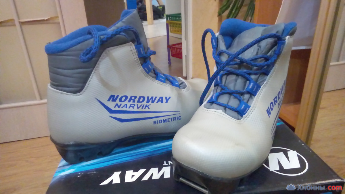 Лыжные ботинки размер 34