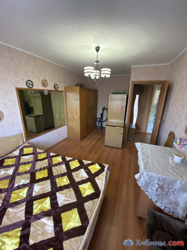Продам 2-комнатную квартиру, раздельные комнаты