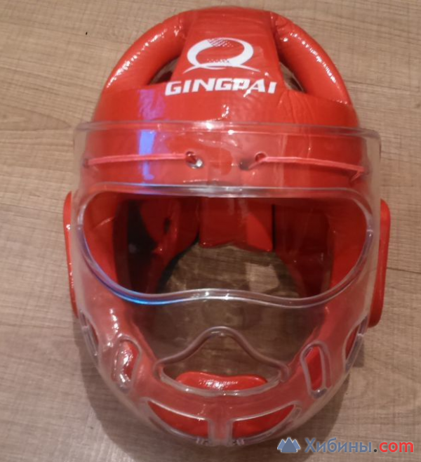 Шлем защитный со стеклом