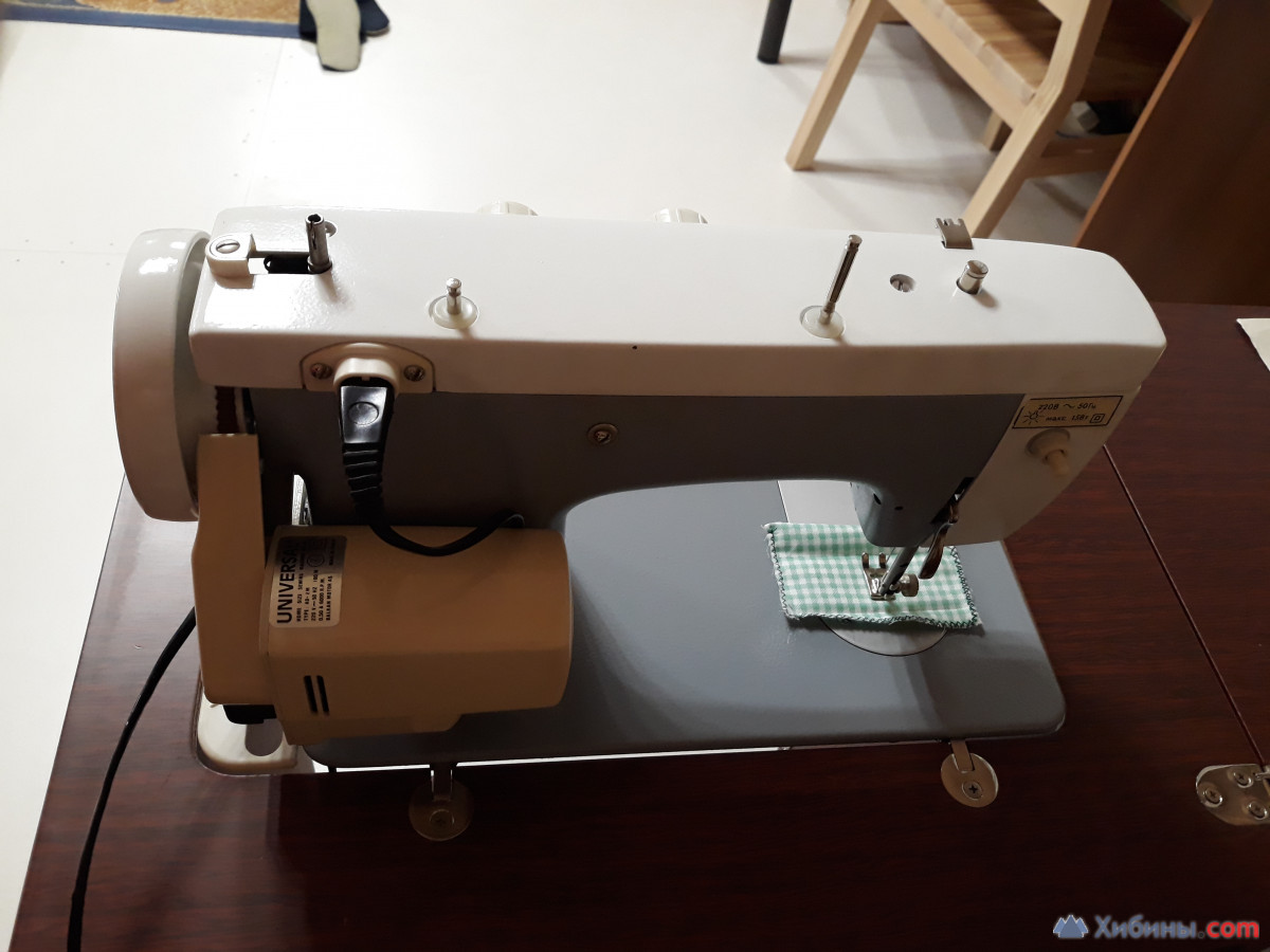 Швейная машина Чайка М142