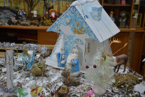 В️ поселке Ёнский  открылась выставка  «Снежная карусель»