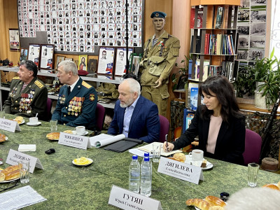 Вице-губернатор области встретилась с воинами-интернационалистами