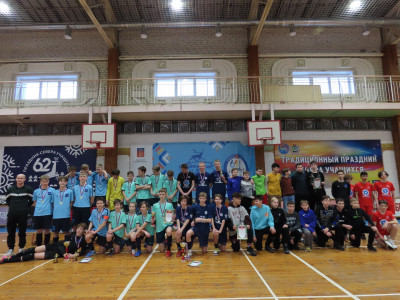 В Ревде прошли соревнования по мини-футболу, посвященные Дню защитника Отечества