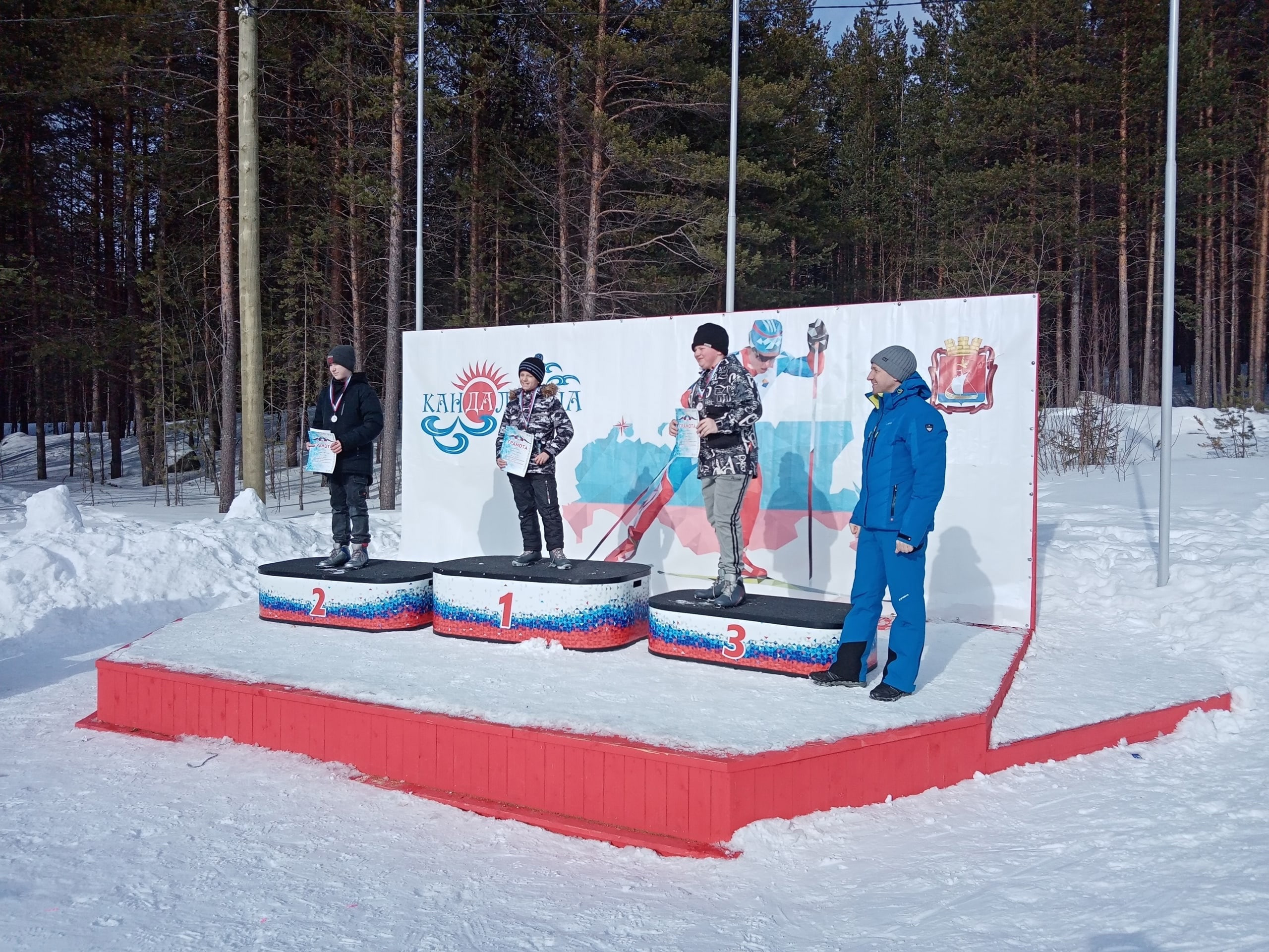 В Кандалакше прошли соревнования по лыжным гонкам памяти Варламовой Нины Константиновны