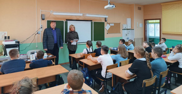 В Мурманске школьникам рассказали о новом празднике в календаре России