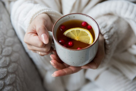 «Пейте на здоровье!» Роспотребнадзор назвал ТОП витаминных напитков для зимы