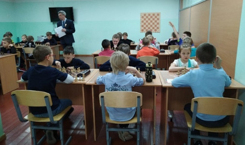 В Мурманской областной спортивной школе прошли соревнования по шахматам, посвященные Дню города