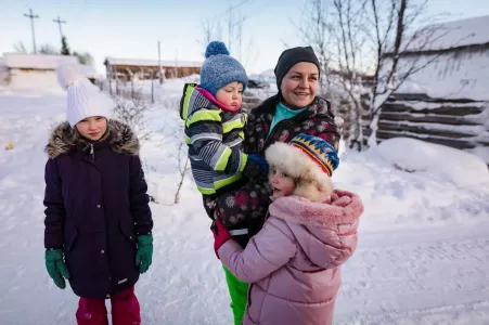 Более 4,5 тысячи северянок получают «Зарплату мамы»