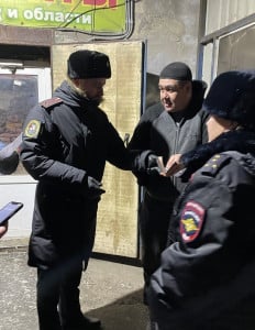 В Мурманске прошел рейд по местам скопления мигрантов