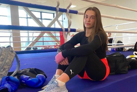 Спортсменка из Мурманска завоевала серебро на чемпионате Европы по муай-тай