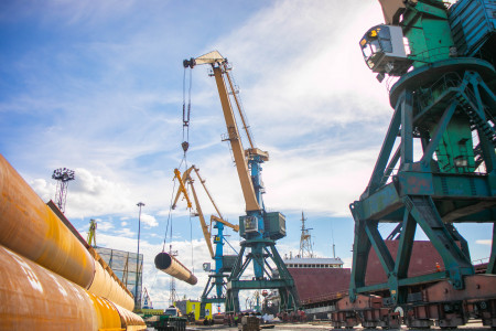 1,3 млн тонн перегрузили в торговом порту Мурманска в 2023 году