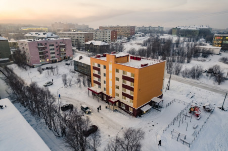 Первые жильцы дома на Бредова в Мурманске получили ключи