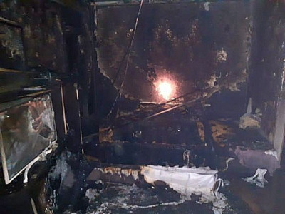 Пожар в пятиэтажке в Кандалакше унес жизни женщины и ее питомца