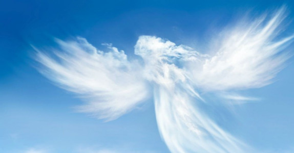 Эти знаки Зодиака окажутся под надёжной защитой крыльев ангелов: в Крещение они ощутят помощь высших сил — весь год будет успешным
