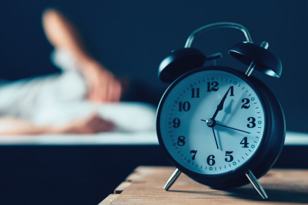 Бессонница останется навсегда в прошлом: уснуть за 1 минуту поможет секретная методика — рекомендация врача со стажем