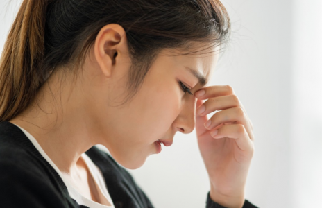 Навсегда забудете о мигрени: что исключить из рациона, чтобы отступила самая мучительная головная боль — совет невролога Филатовой