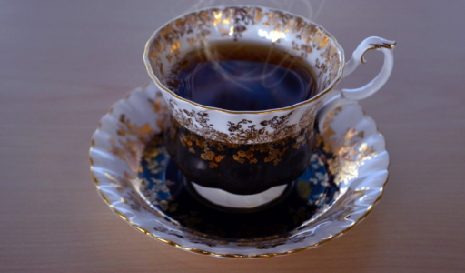 Не допустить инсульт: Насколько опасен кофе на пустой желудок и можно ли его гипертоникам, рассказала врач Воеводина