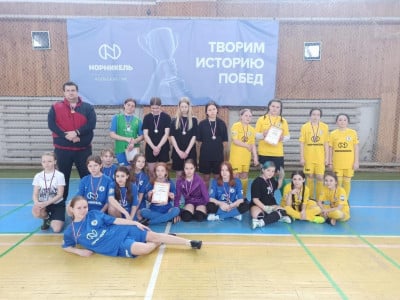 В Заполярном прошел турнир по мини-футболу среди женщин