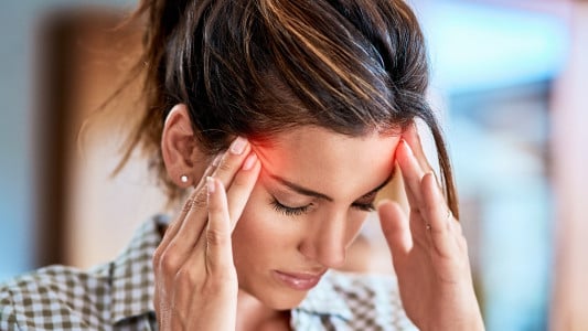 Справляется с головной болью лучше таблеток: с этой популярной специей вы сможете забыть про мигрени — мгновенный результат