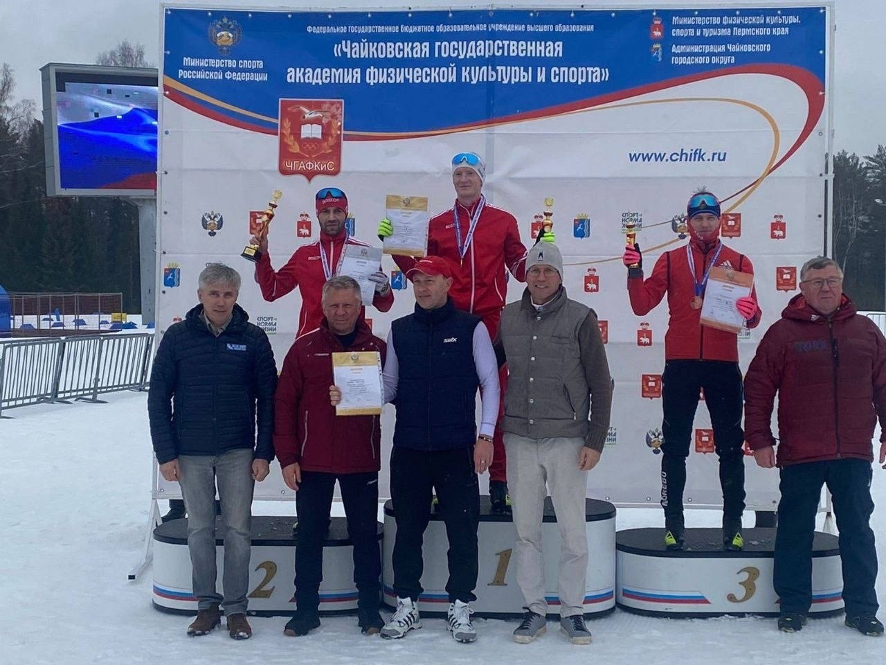 Мурманчанин Владимир Малов завоевал бронзу на чемпионате России по лыжному двоеборью в Чайковском