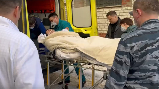 Медицинская эвакуация губернатора Заполярья в Мурманск прошла успешно