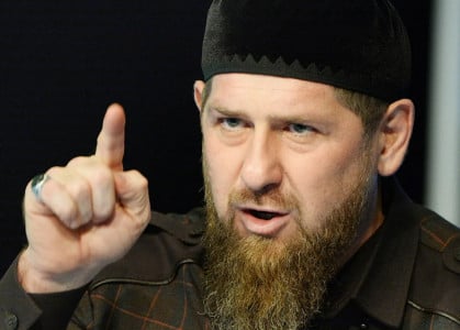 Песенка спета: «дирижер» глава Чечни Кадыров ввел в республике новое правило в музыке — никакой самодеятельности