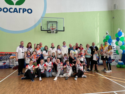 В Кировске состоялось семейное соревнование «Мама, папа, я — спортивная семья»