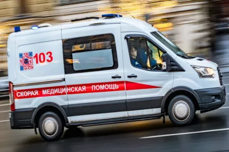В Москве спасатели эвакуировали из квартиры 400-килограммового мужчину: он 10 лет не был на улице