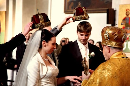 «Не уверен — не женись»: священники рассказали, чем грозит нарушение церковного венчания — назад пути нет