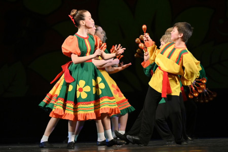 Юные танцоры из Мурманска покорили сцену на Международном конкурсе хореографического искусства «Мосты над Невой»