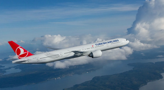 «Нездоровая ситуация»: Посольство РФ призвало россиян не садиться в самолеты Turkish Airlines — что произошло в авиакомпании