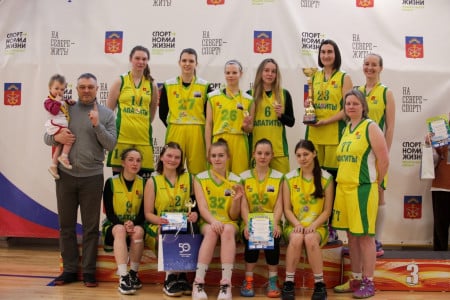 Сборная города Апатиты победила в кубке Мурманской области по баскетболу