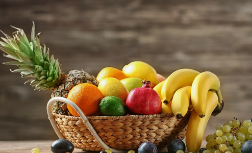 «В одном плоде 3 ложки сахара»: Диетолог Мосли назвал 3 полезных и вкусных продукта, от которых толстеют — килограммы вырастут на боках