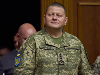 «Под охраной и пискнуть не может»: на Украине заговорили об аресте Залужного СБУ — почему бывший главком ВСУ опасен