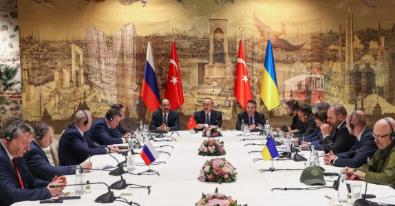 «Это была лучшая сделка»: стало известно, о чем именно договорились в Стамбуле Россия и Украина в 2022 году и почему Зеленский все-таки не заключил с Путиным мир