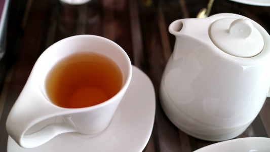 «После 16.00 лучше ограничить»: врач рассказала, почему нужно пить зеленый чай — поможет предотвратить множество болезней