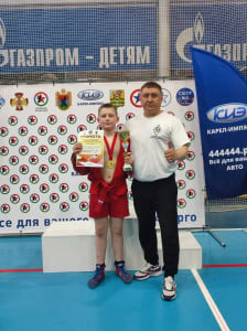 Юный спортсмен из Кандалакши победил на межрегиональном турнире по самбо в Петрозаводске